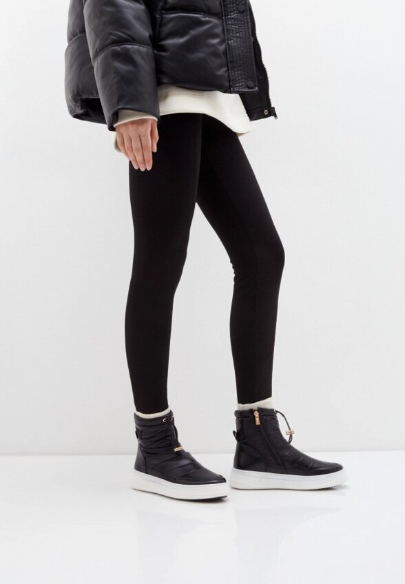 Дутики Nine West