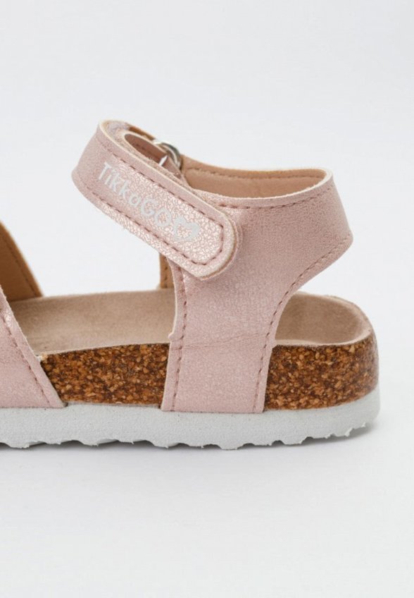 Сандалии Tikkago