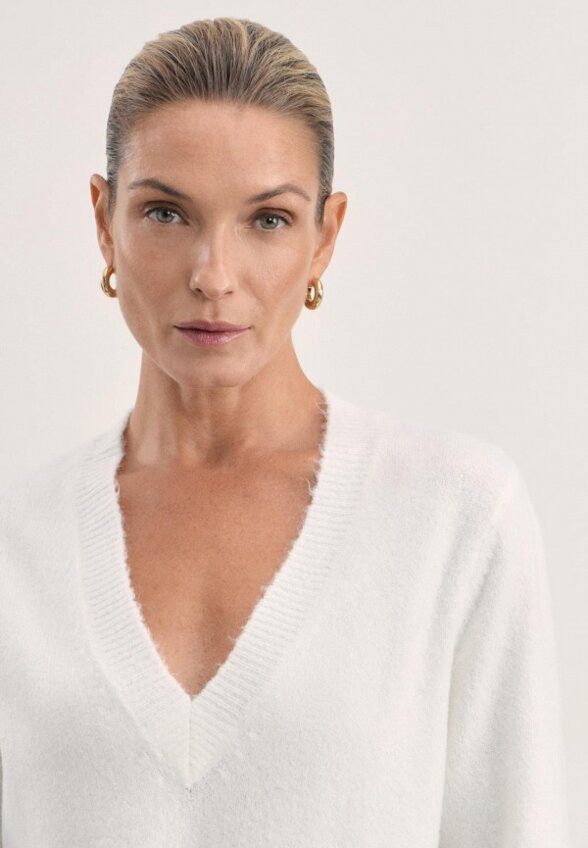 Пуловер Zarina