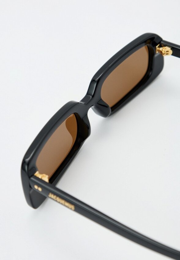Очки солнцезащитные Jacquemus