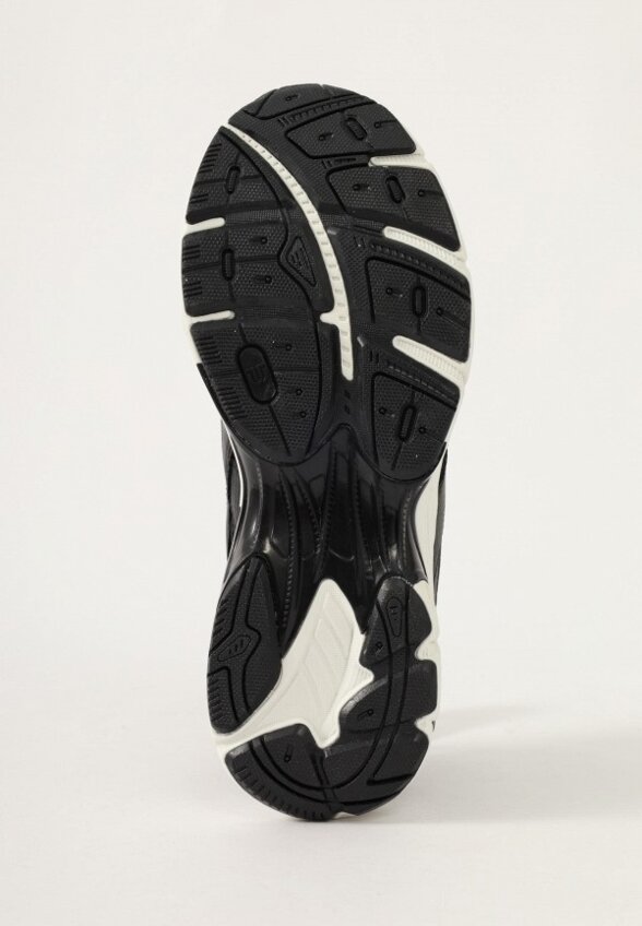 Кроссовки Baasploa