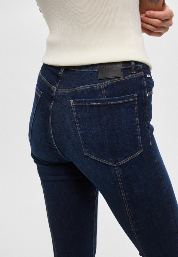 Джинсы Boss