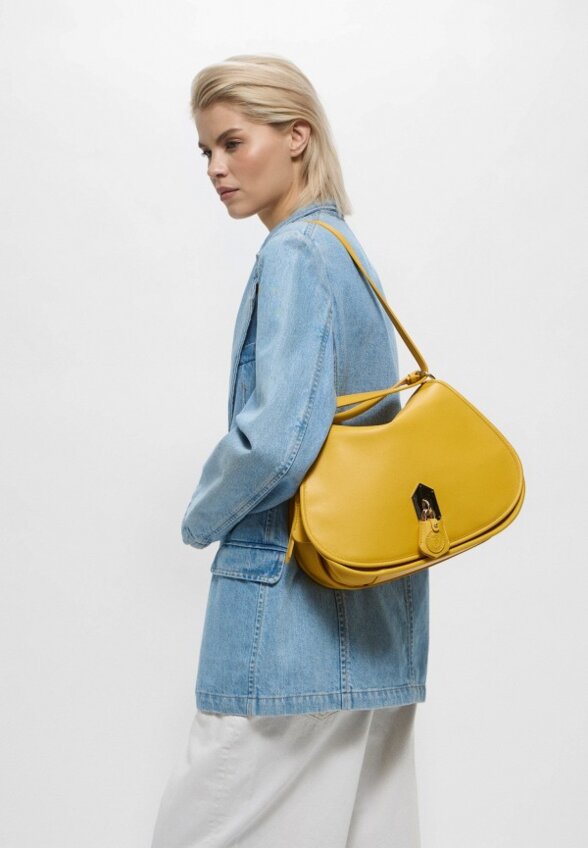 Сумка и брелок Trussardi