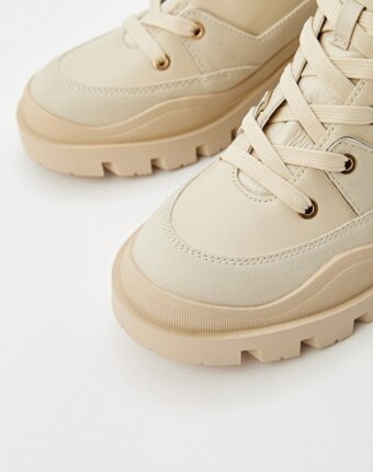 Ботинки Guess женщинам
