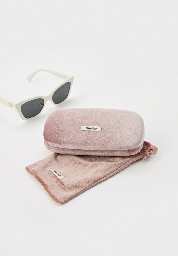 Очки солнцезащитные Miu Miu