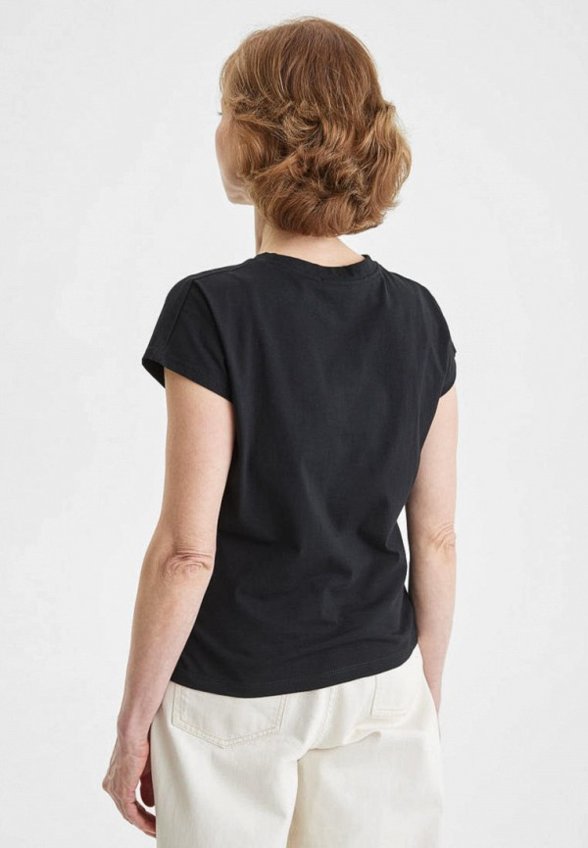 Футболка Envylab