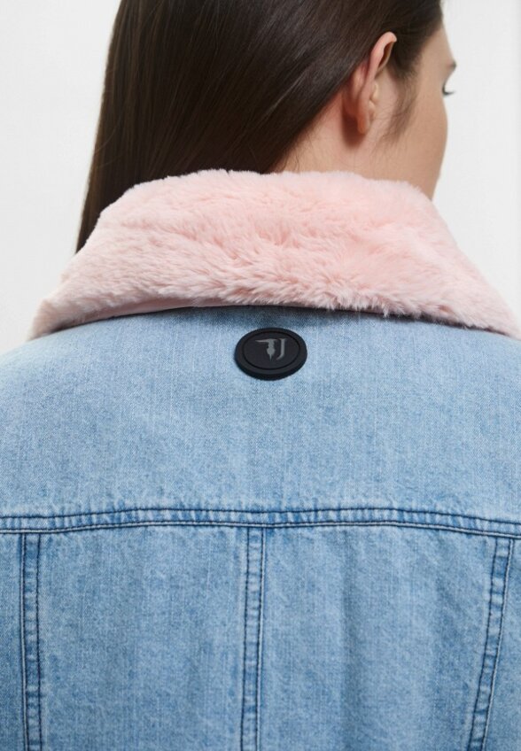 Куртки 2 шт. Trussardi