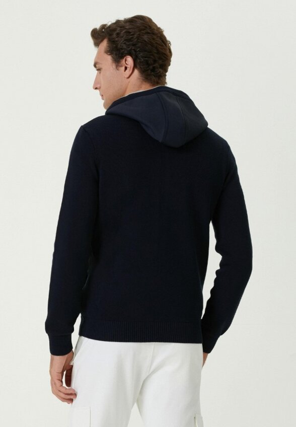 Толстовка Club