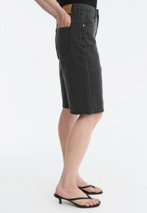 Шорты джинсовые Daisyknit