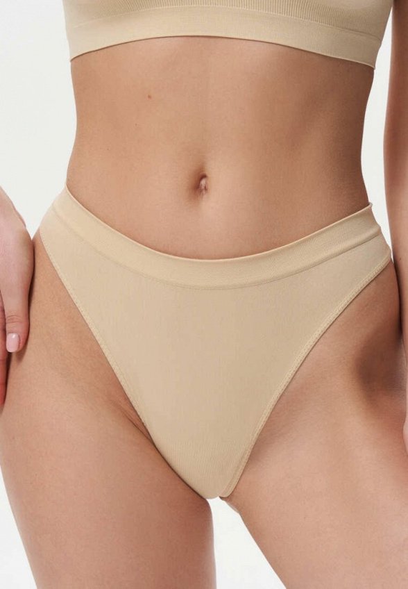 Бюстгальтер и трусы Amazonka Underwear