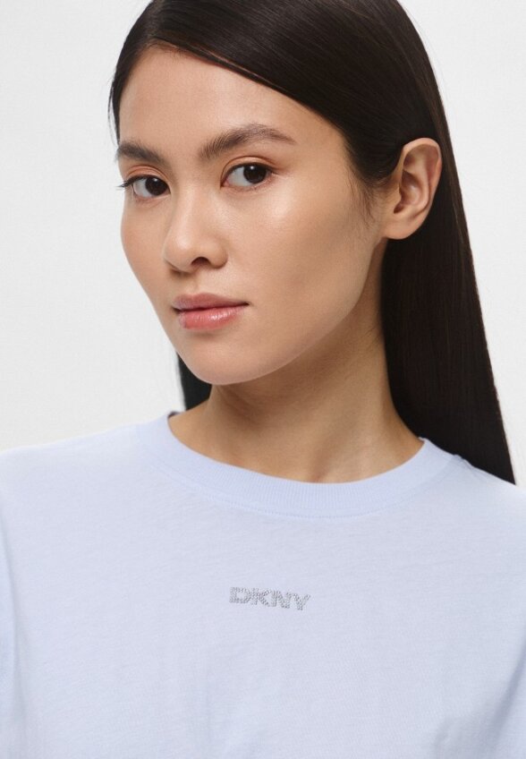 Футболка DKNY