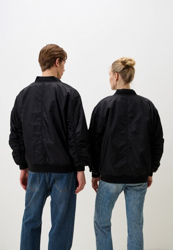 Куртка утепленная VOSQ