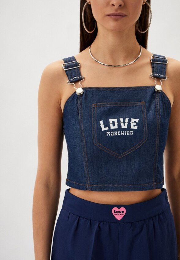 Топ Love Moschino