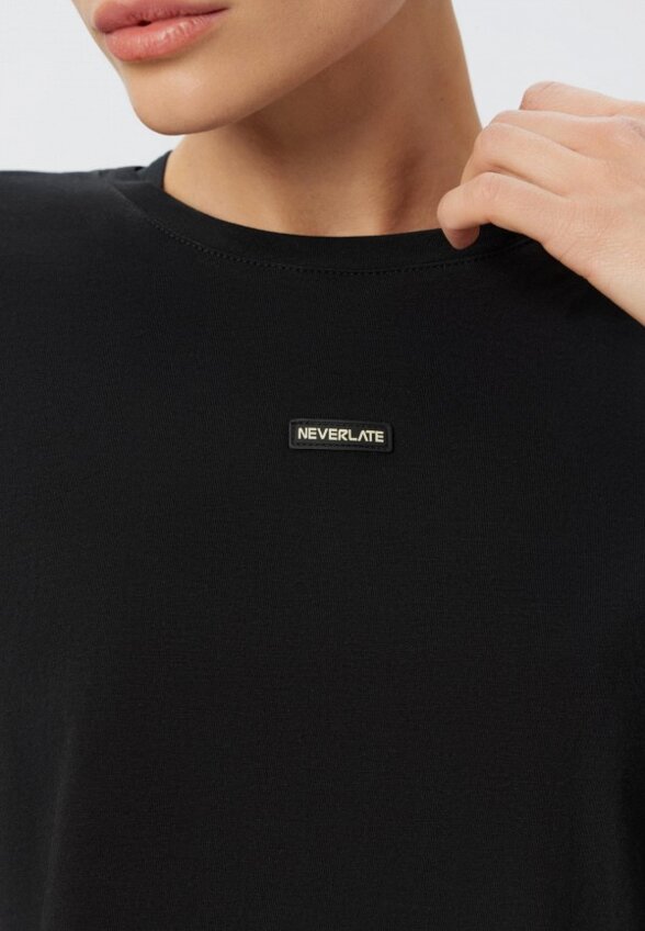 Футболка Neverlate