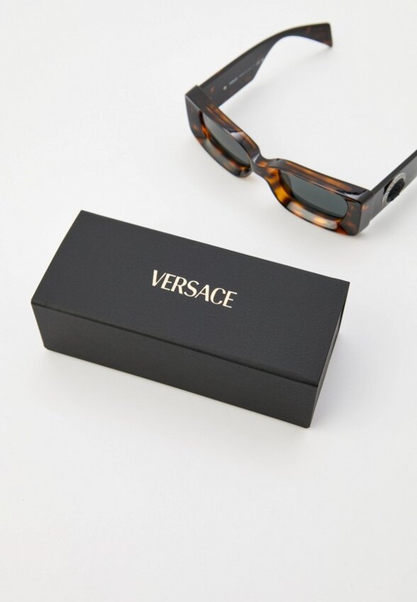 Очки солнцезащитные Versace