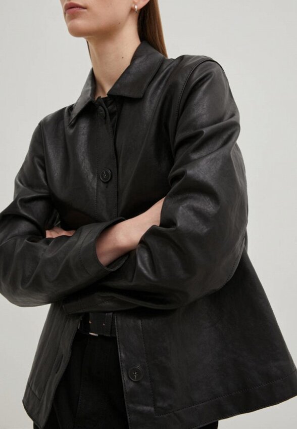 Куртка кожаная Finn Flare