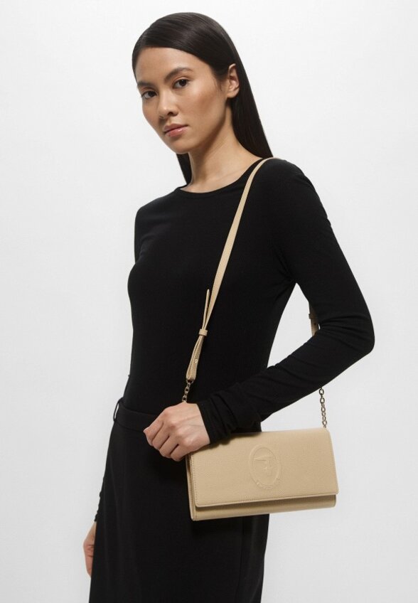 Сумка Trussardi