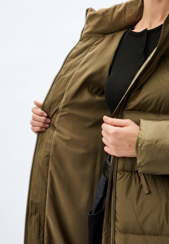 Пуховик Guess