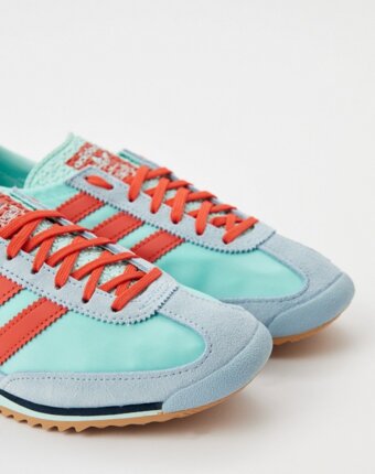 Кроссовки adidas Originals женщинам