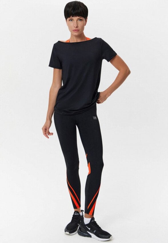 Футболка Neverlate