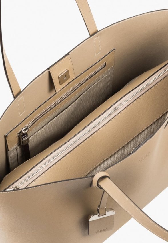 Сумка и брелок Lucca