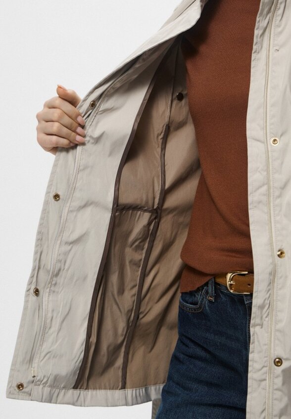 Ветровка Trussardi