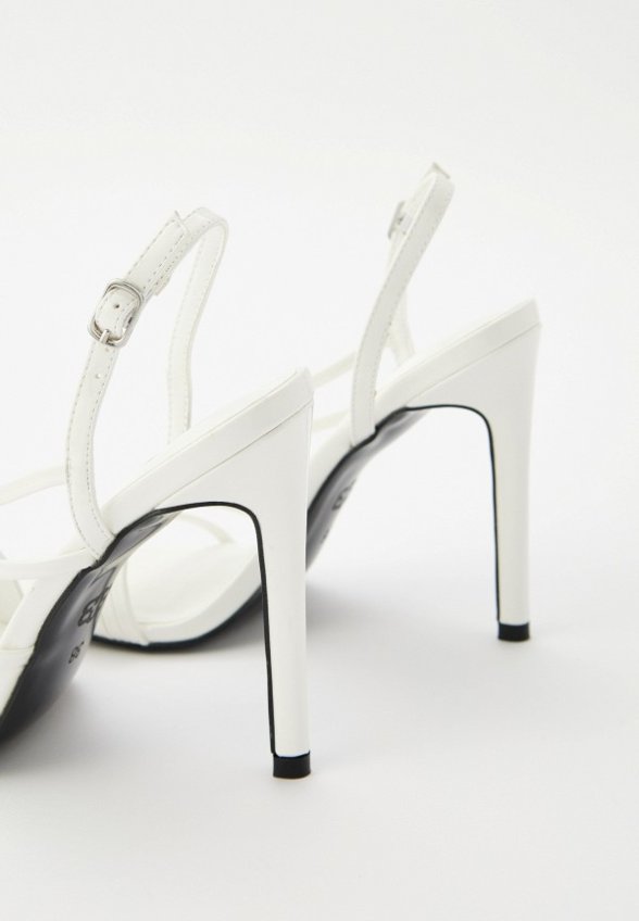 Босоножки Nume