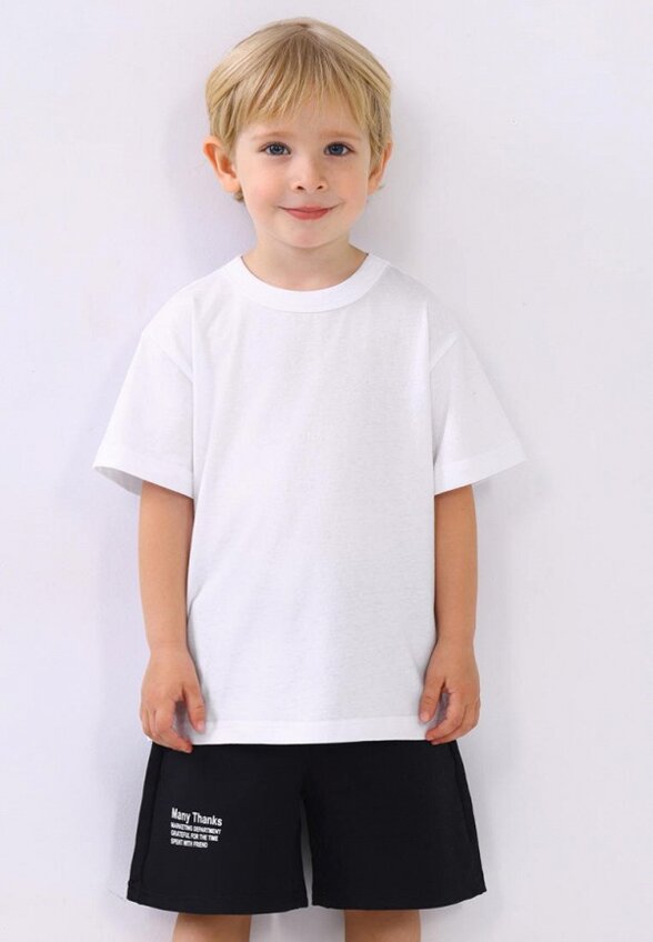 Футболки 2 шт. Апрель