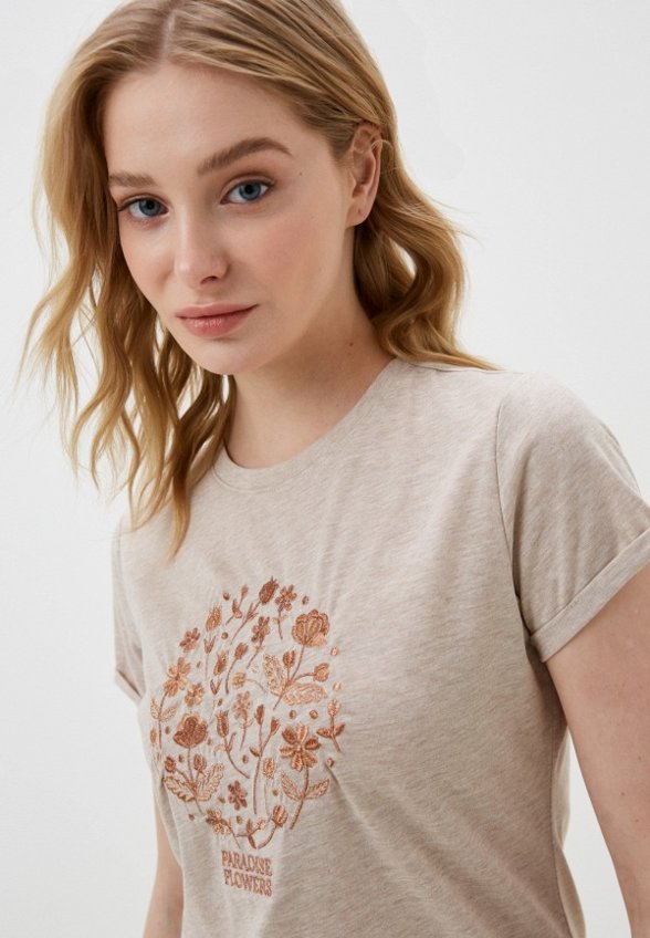 Футболка Colin's