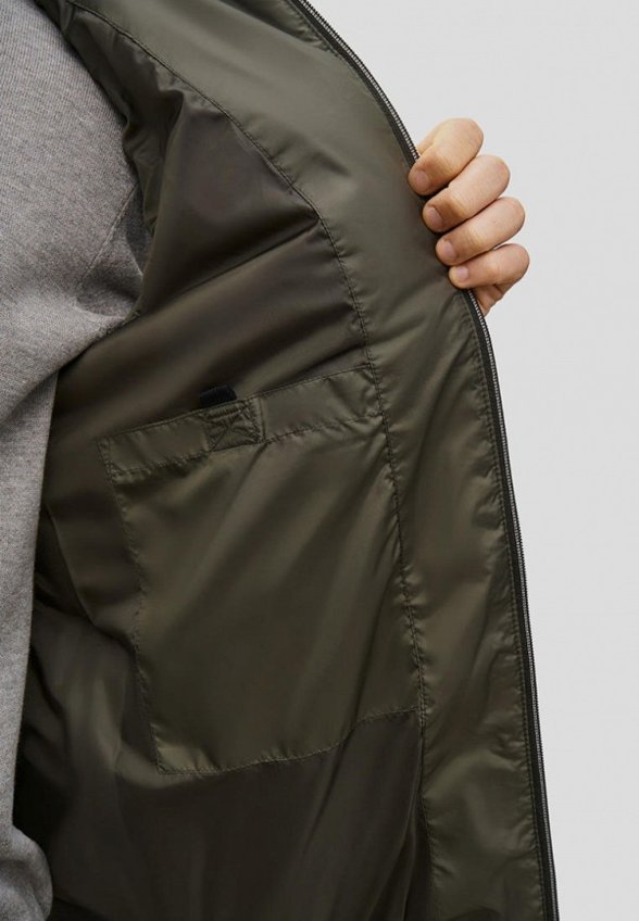 Жилет утепленный Baon