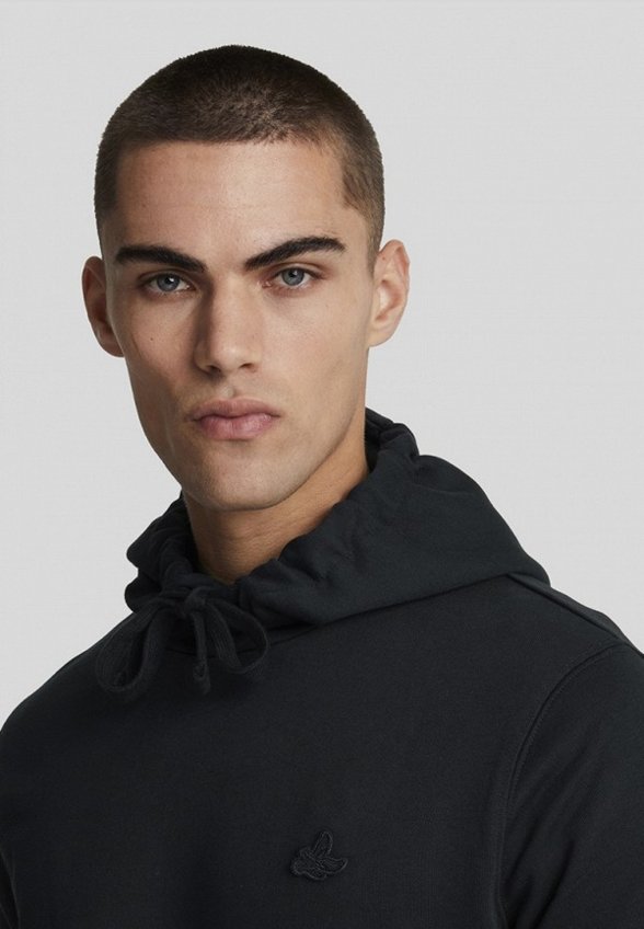 Худи Lyle & Scott