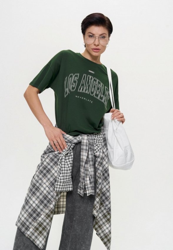 Футболка Neverlate