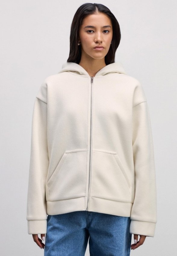 Толстовка Zarina