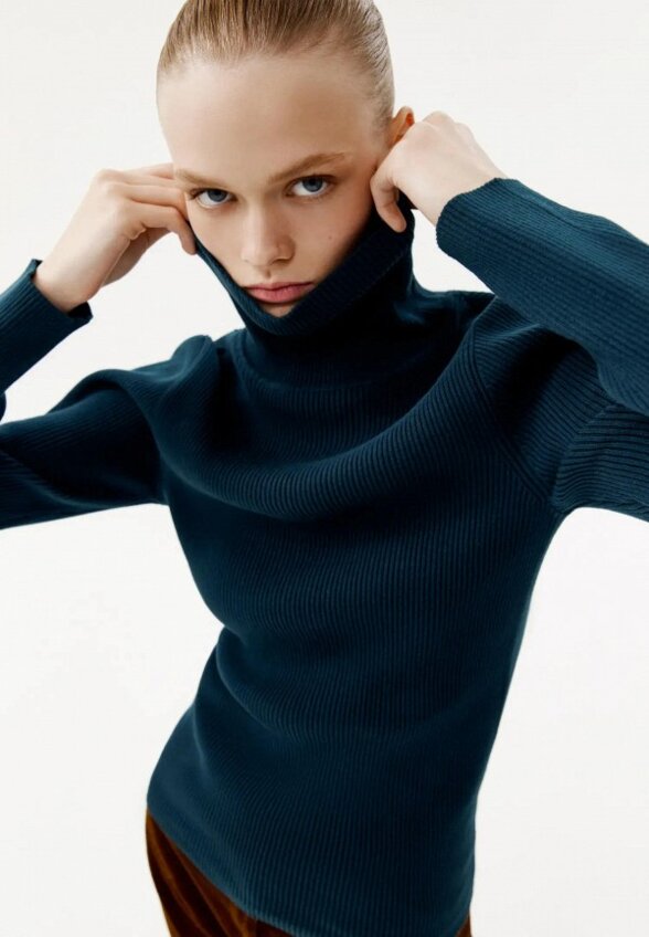 Водолазка Yollo