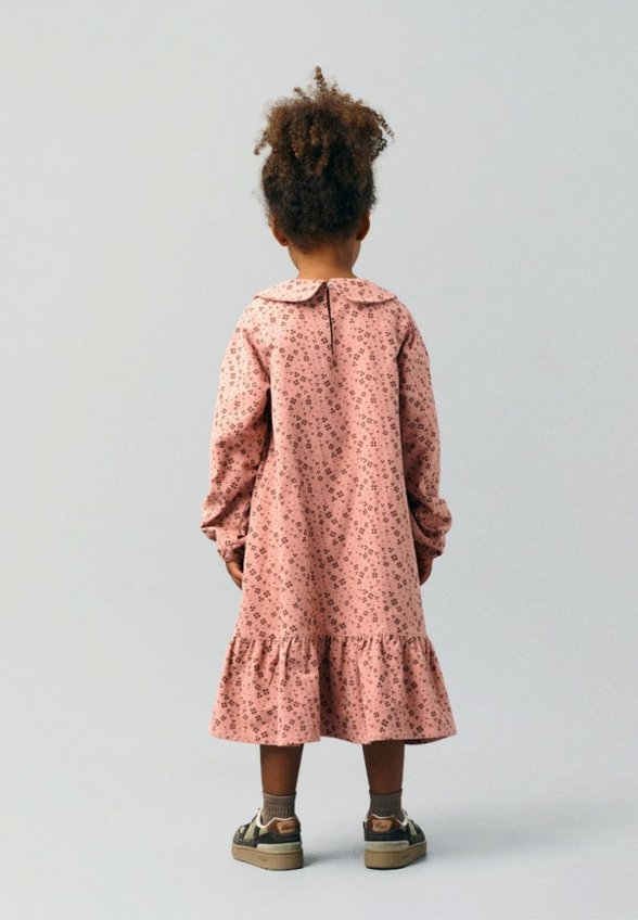 Платье Loomknits