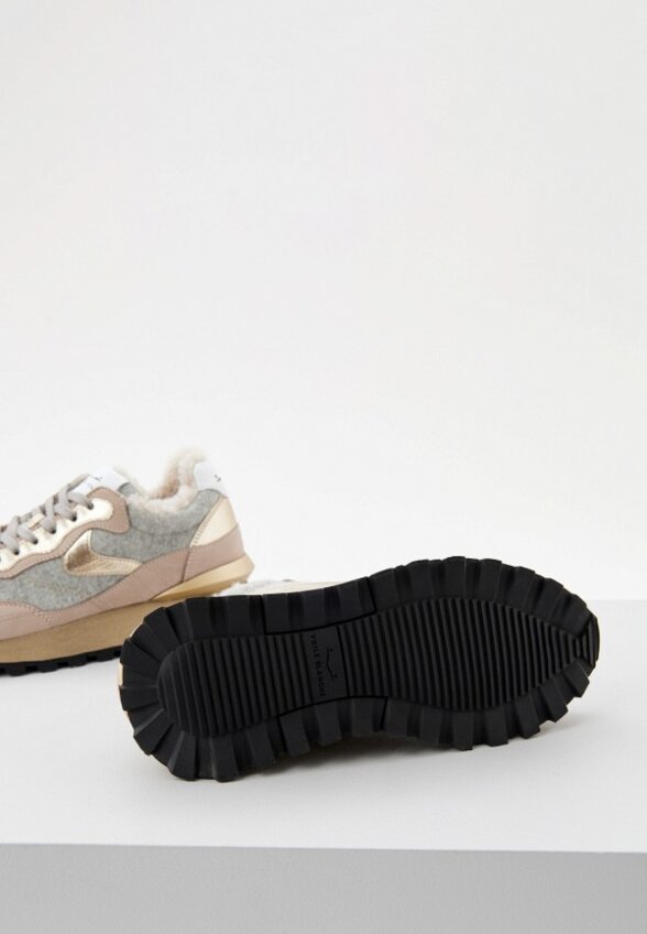 Кроссовки Voile Blanche