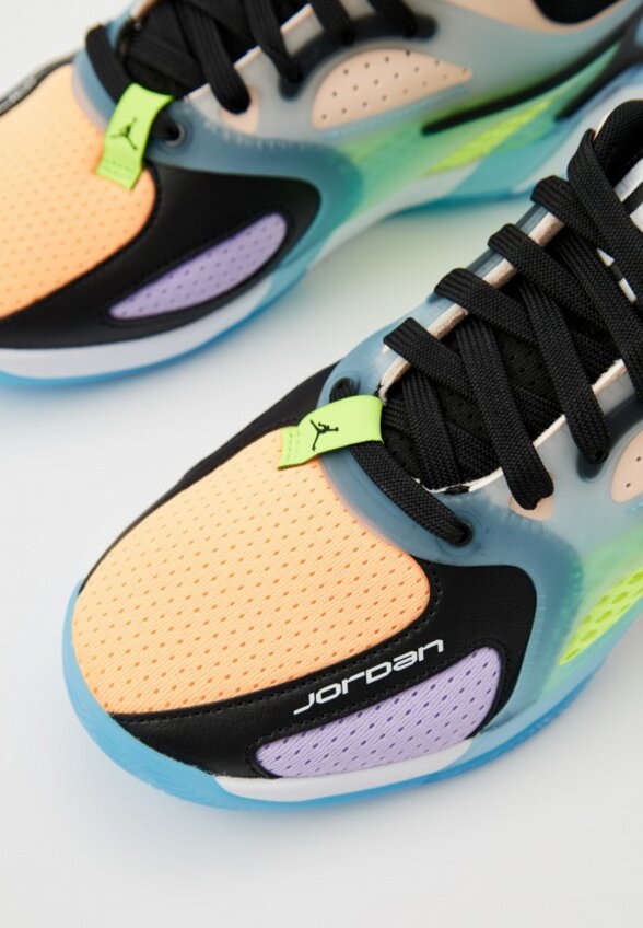 Кроссовки Jordan