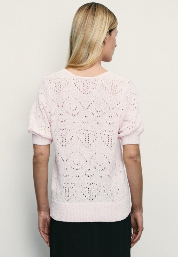 Пуловер Zarina