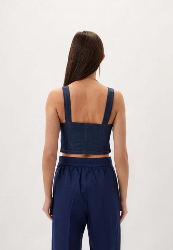 Топ Love Moschino