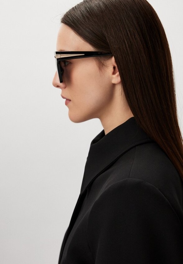 Очки солнцезащитные Roberto Cavalli