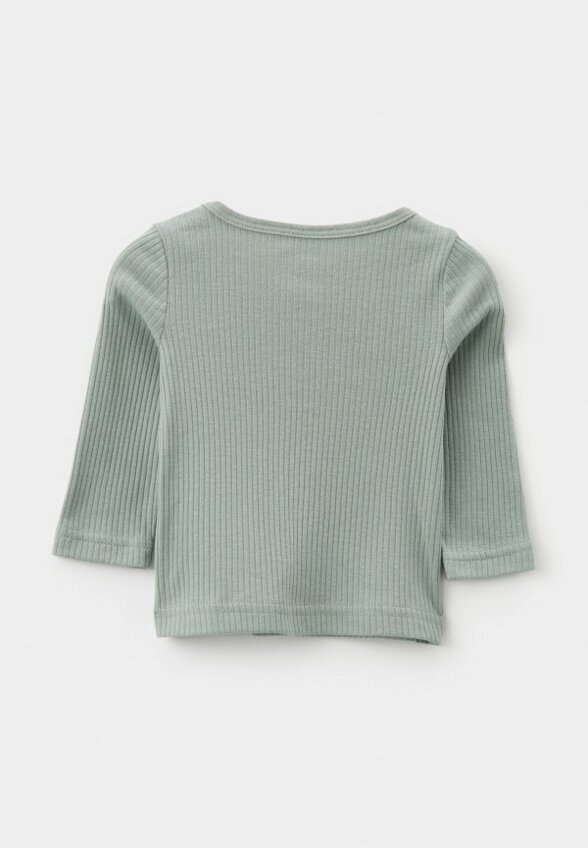 Лонгслив, брюки и шапка Carter’s