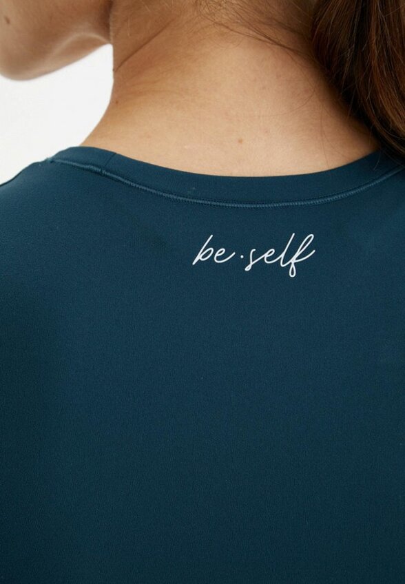 Топ спортивный Beself