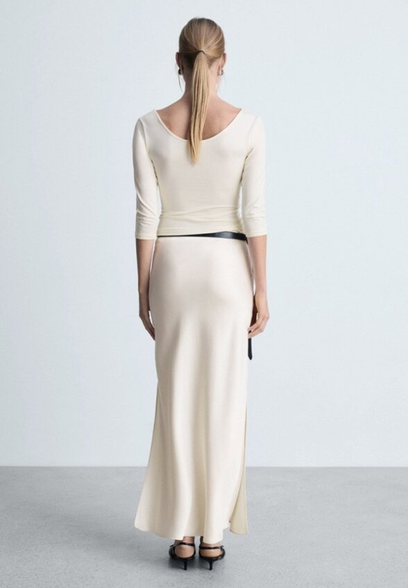 Лонгслив Mango