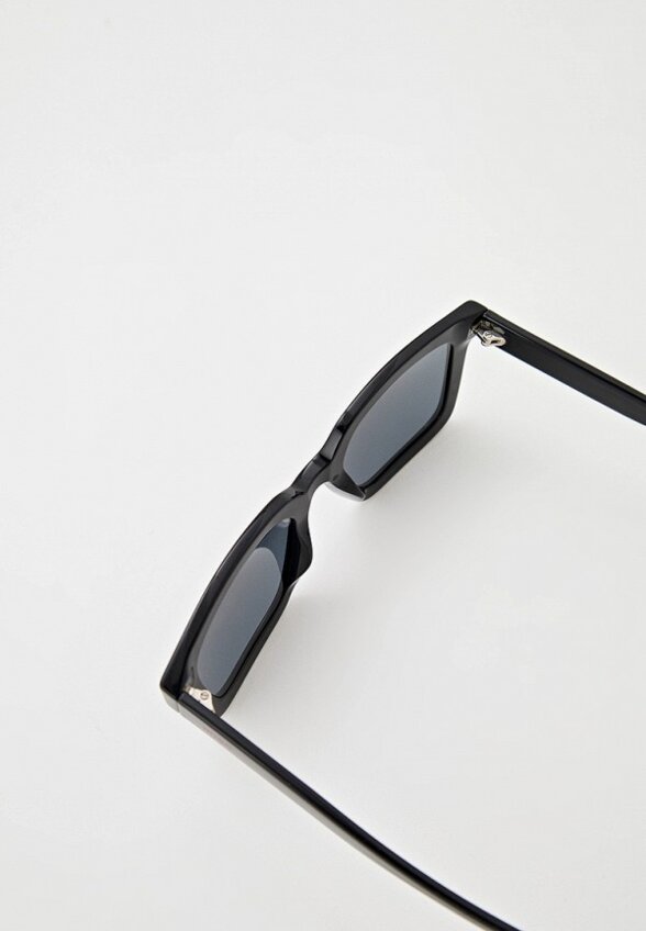 Очки солнцезащитные Hugo