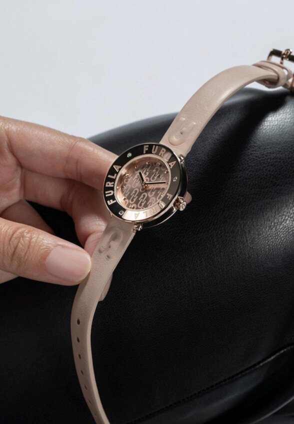 Часы Furla