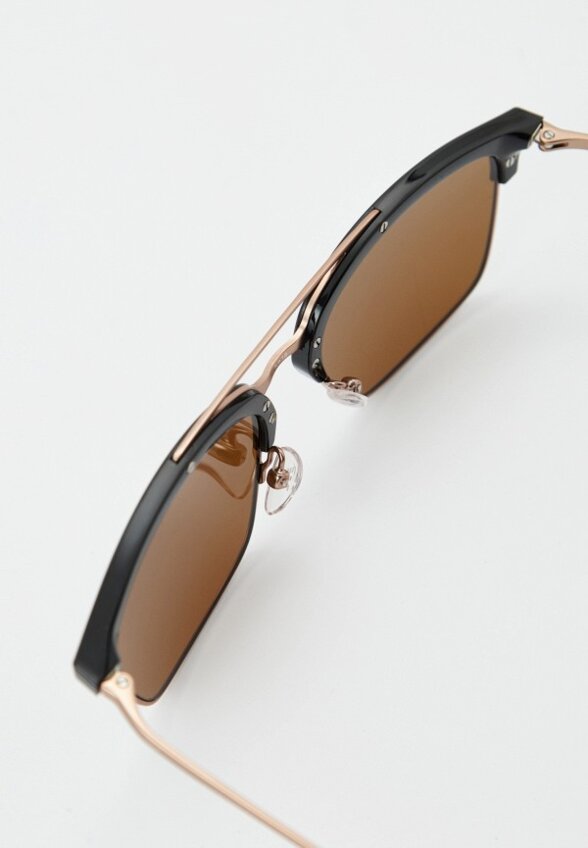Очки солнцезащитные Emporio Armani