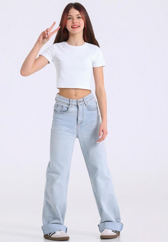 Футболка Апрель