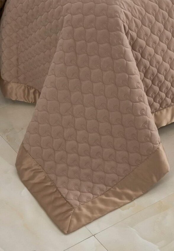 Комплект с покрывалом Sofi De Marko