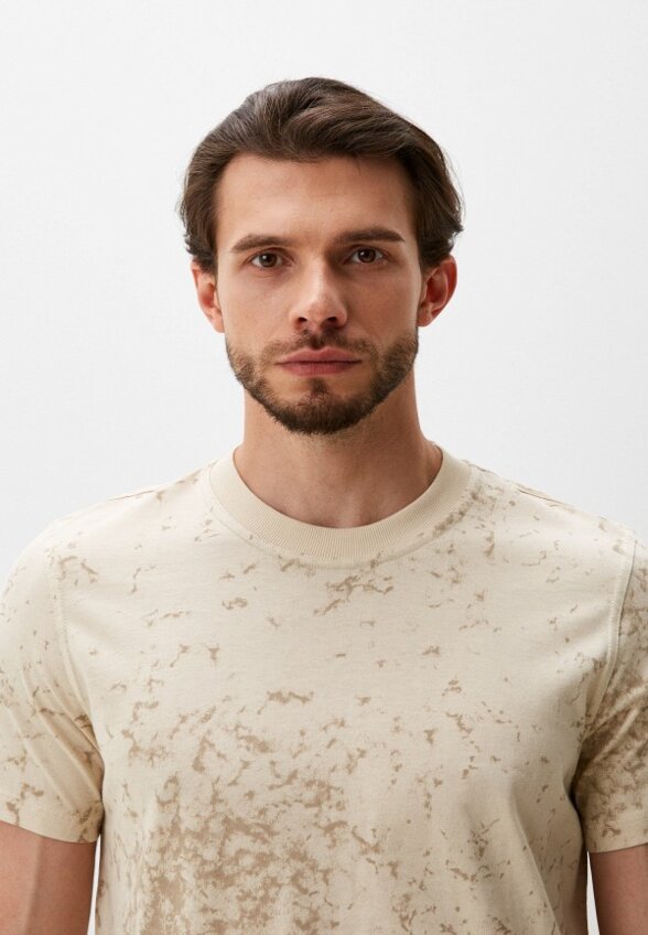 Футболка Colin's