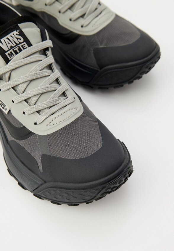 Кроссовки Vans